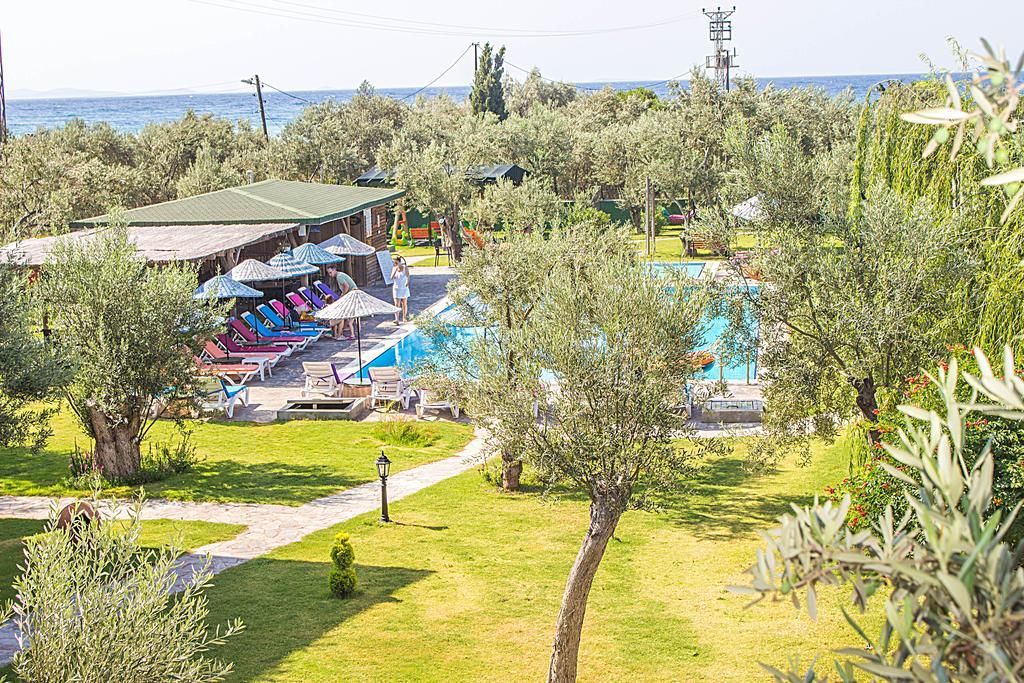 Assos Oleas Hotel Ayvacik Exteriör bild