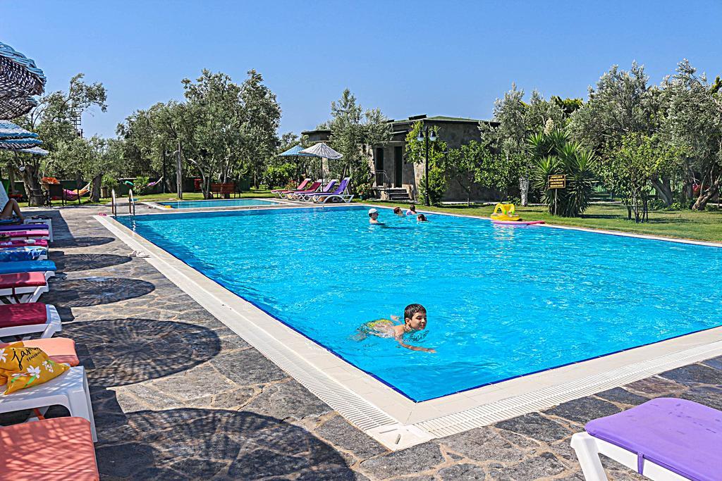 Assos Oleas Hotel Ayvacik Exteriör bild